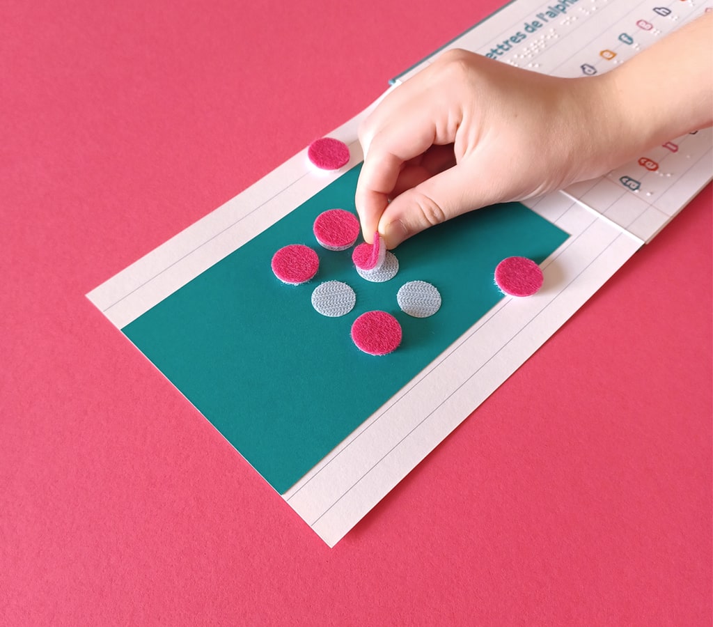ABC Tactile, livre en braille, gros caractères